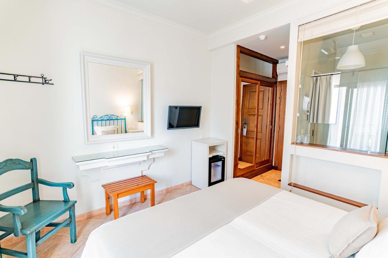 לה סבינה Hostal La Savina מראה חיצוני תמונה